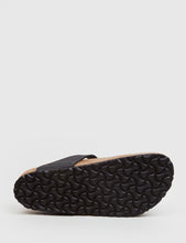 Load image into Gallery viewer, Birkenstock Gizeh Sandals (Regular) - Black