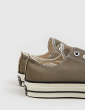 Load image into Gallery viewer, Converse 70's Chuck Taylor Low (Canvas) - Surplus Green