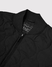 Load image into Gallery viewer, Levis Thermore Quilted Bomber - Black