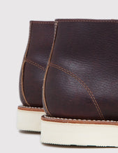 Load image into Gallery viewer, Red Wing 3141 Heritage Work Chukka - Brown