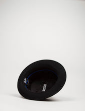 Load image into Gallery viewer, Bailey Cole Cashmere Flat Cap - Black