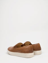 Load image into Gallery viewer, Hudson Hannuk II Leather Slip On Shoes - Tan