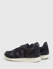 Load image into Gallery viewer, Veja Holiday B Mesh Trainers - Black
