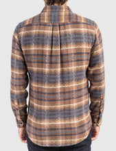 Load image into Gallery viewer, Portuguese Flannel Iberia Flannel Shirt - Brown