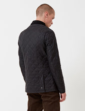 Load image into Gallery viewer, Barbour Heritage Liddesdale Quilted Jacket - Black