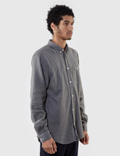 Load image into Gallery viewer, Norse Projects Osvald Brushed Flannel Shirt - Dried Olive