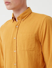 Load image into Gallery viewer, Portuguese Flannel Teca Shirt - Mustard