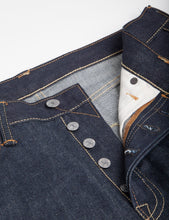 Load image into Gallery viewer, Levis 501 Slevage Raw Jeans (Relaxed) - Long Day
