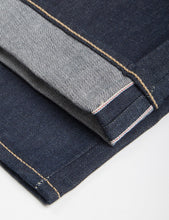 Load image into Gallery viewer, Levis 501 Slevage Raw Jeans (Relaxed) - Long Day
