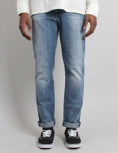 Load image into Gallery viewer, Levis 511 Slim Jeans - Harbour Blue
