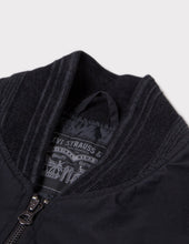 Load image into Gallery viewer, Levis Thermore Bomber - Black
