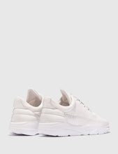 Load image into Gallery viewer, Filling Pieces Apache Runner Low - White
