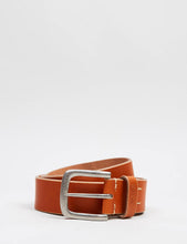 Load image into Gallery viewer, Levis Heavy Leather Premium Belt - Light Brown
