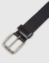 Load image into Gallery viewer, Levis Classic Logo Buckle Leather Belt - Black
