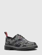 Load image into Gallery viewer, Dr Martens x Staple Pigeon 1461 (Suede) - Camo
