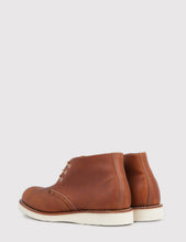 Load image into Gallery viewer, Red Wing 3140 Heritage Work Chukka - Tan
