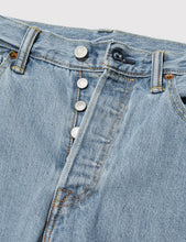 Load image into Gallery viewer, Levis 501 Straight Fit Jeans - Light Broken In
