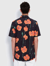 Load image into Gallery viewer, Soulland Juice Short Sleeve Shirt - Black
