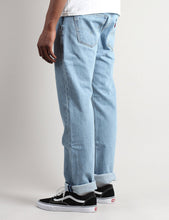 Load image into Gallery viewer, Levis 501 Straight Fit Jeans - Light Broken In
