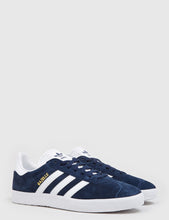 Load image into Gallery viewer, adidas Gazelle BB5478 (Suede) - Navy/White/Gold
