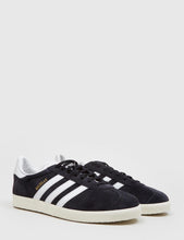 Load image into Gallery viewer, adidas Gazelle BB5491 (Vintage Suede) - Black/White/Gold

