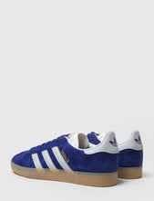 Load image into Gallery viewer, adidas Gazelle Trainers (Suede) - Unity Ink Blue, Metallic Silver &amp; Gum

