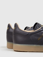 Load image into Gallery viewer, adidas Gazelle BB5504 (Leather) - Black
