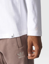 Load image into Gallery viewer, adidas XBYO Long Sleeve T-Shirt - White
