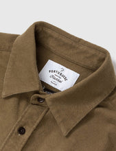 Load image into Gallery viewer, Portuguese Flannel Campo Shirt - Green
