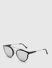 Load image into Gallery viewer, Super Giaguaro Forma Sunglasses - Silver
