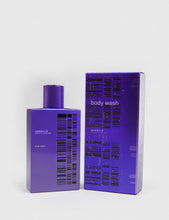 Load image into Gallery viewer, Escentric Molecules Body Wash - E01
