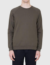 Load image into Gallery viewer, Folk Rivet Sweatshirt - Military Green
