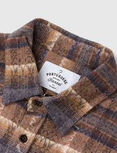 Load image into Gallery viewer, Portuguese Flannel Iberia Flannel Shirt - Brown
