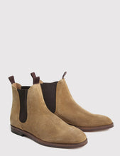 Load image into Gallery viewer, Hudson Tamper Chelsea Boot (Suede) - Sand
