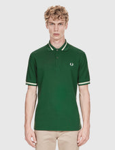 Load image into Gallery viewer, Fred Perry Single Tipped Polo Shirt - Tartan Green
