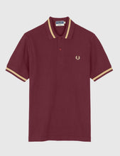Load image into Gallery viewer, Fred Perry Single Tipped Polo Shirt - Aubergine
