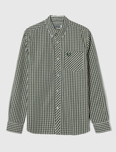 Load image into Gallery viewer, Fred Perry Gingham Shirt - Tartan Green

