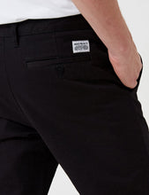 Load image into Gallery viewer, Norse Projects Aros Heavy Chino (Regular) - Black
