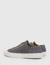 Load image into Gallery viewer, Novesta Star Master Pure Trainers - Houndstooth Tweed

