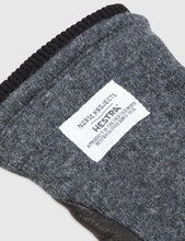 Load image into Gallery viewer, Norse Projects x Hestra Svante Sport Gloves (Leather) - Charcoal
