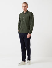 Load image into Gallery viewer, Oliver Spencer Eton Collar Shirt - Cooper Green
