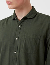 Load image into Gallery viewer, Oliver Spencer Eton Collar Shirt - Cooper Green
