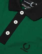 Load image into Gallery viewer, Fred Perry x Raf Simons Short Sleeve Pique Shirt - Green
