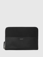 Load image into Gallery viewer, Sandqvist Morton Laptop Case - Black
