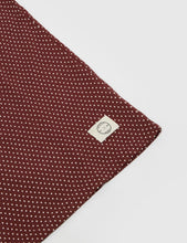 Load image into Gallery viewer, Suit Bayswater T-Shirt - Bordeaux
