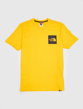 Load image into Gallery viewer, North Face Fine Pocket T-Shirt - Zinnia Orange
