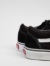 Load image into Gallery viewer, Vans Old Skool Trainers - Black
