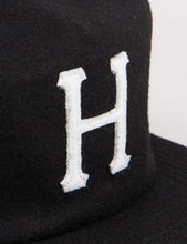 Load image into Gallery viewer, Huf Classic H Wool Snapback Cap - Black
